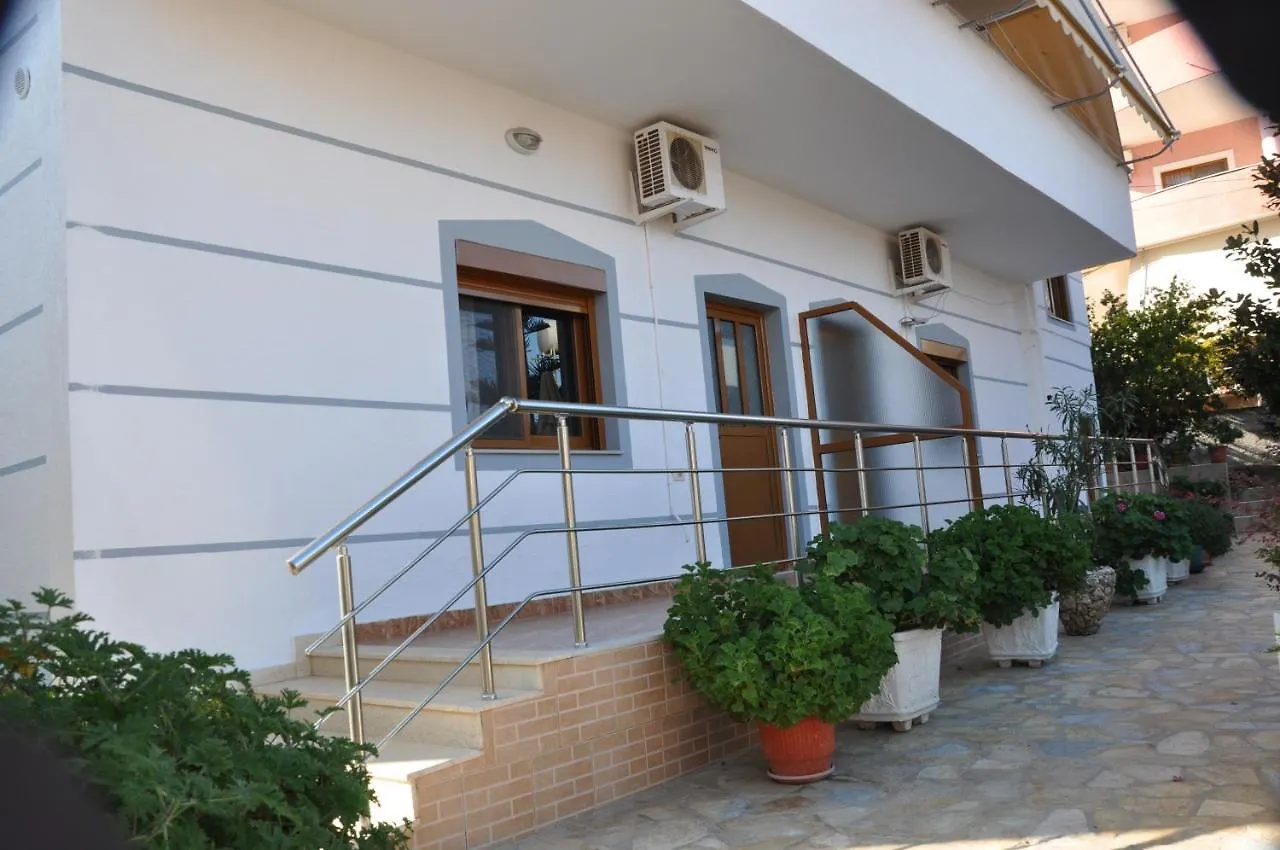 Villa Vela קסאמיל